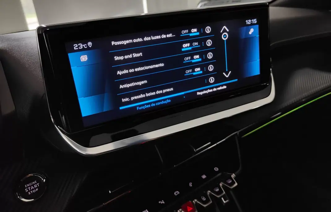 Peugeot 2008 2020 - 15990 EUR, 67000 km - AUTO.MOTO.pt - 67000km - foto 56 de 61