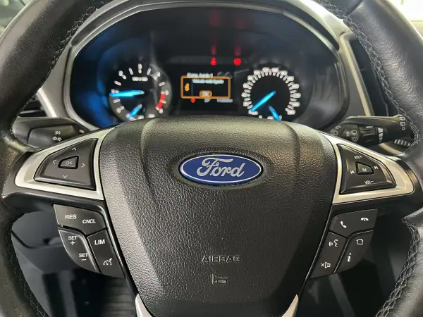 Ford Galaxy 2020 - 23600 EUR, 113610 km - 113610km - foto 19 de 25