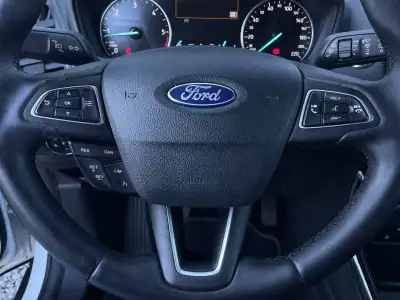 Ford EcoSport 2018 - 14995 EUR, 91592 km - AUTO.MOTO.pt - 91592km - foto 34 de 35