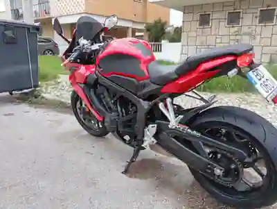 Honda CB650R 2023 - 8000 EUR, 17200 km - AUTO.MOTO.pt - 17200km - foto 6 de 6