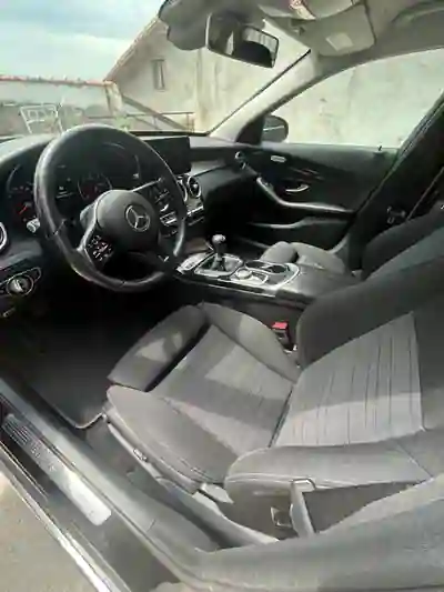 Mercedes-Benz C 180 2019 - 16500 EUR, 215000 km - AUTO.MOTO.pt - 215000km - foto 10 de 13