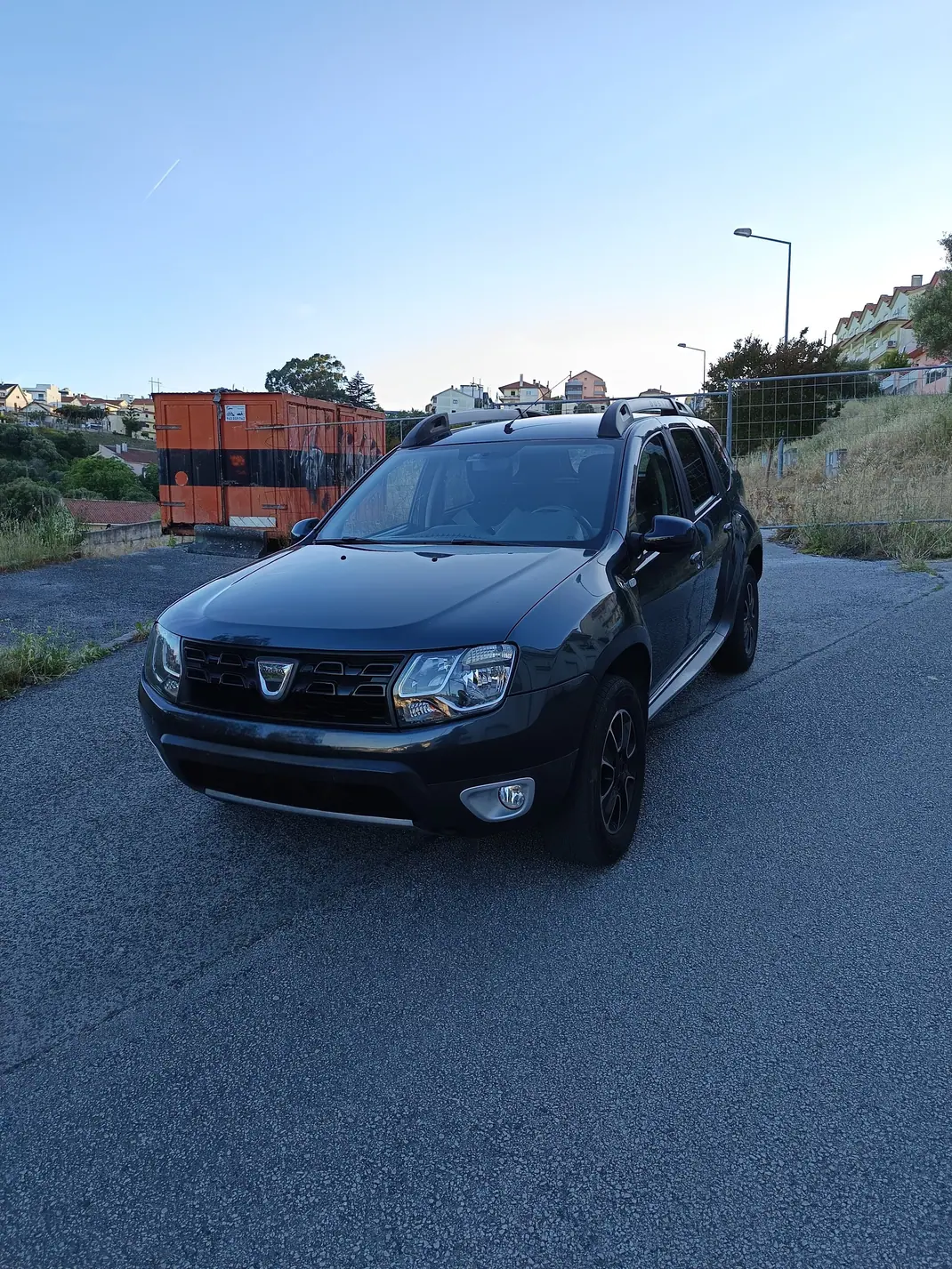 Dacia Duster 2017 - 10500 EUR, 157000 km - AUTO.MOTO.pt - 157000km - foto 1 de 2