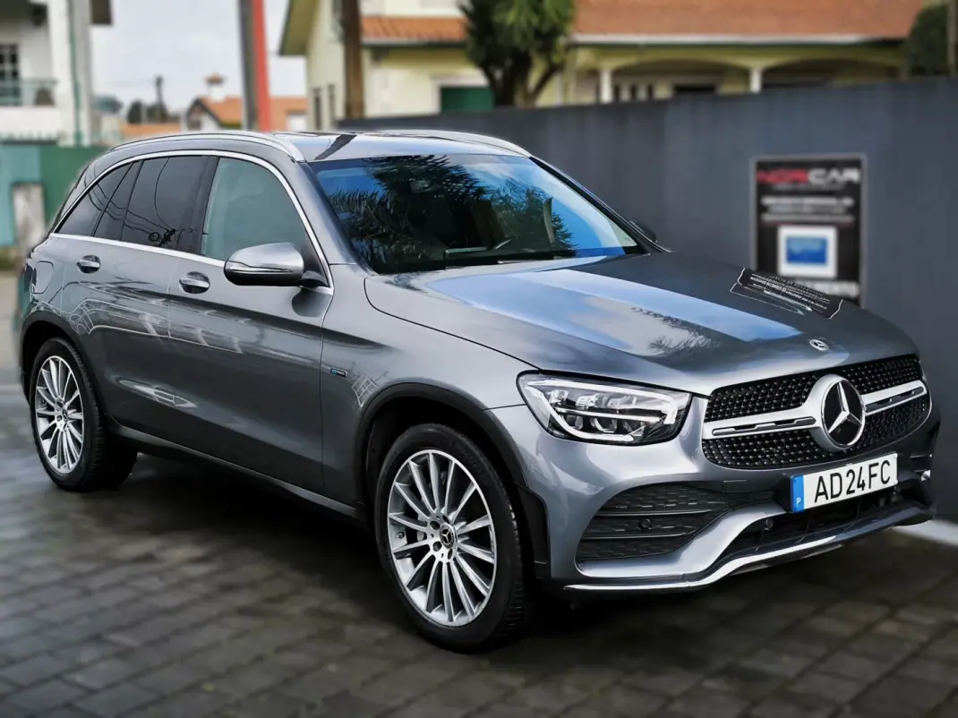 Mercedes-Benz GLC 300 2020 - 36950 EUR, 97454 km - AUTO.MOTO.pt - 97454km - foto 17 de 42
