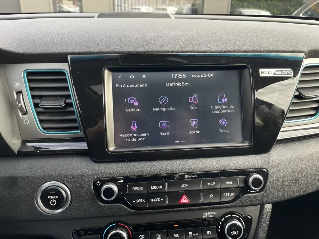 Kia e-Niro 2019 - 19995 EUR, 77841 km - AUTO.MOTO.pt - 77841km - foto 36 de 47