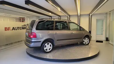 SEAT Alhambra 2005 - 7500 EUR, 299890 km - AUTO.MOTO.pt - 299890km - foto 7 de 57