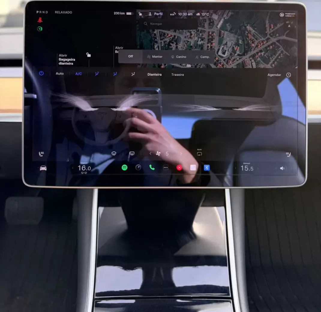 Tesla Model 3 2020 - 19500 EUR, 167000 km - AUTO.MOTO.pt - 167000km - foto 13 de 21
