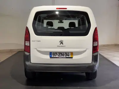 Peugeot Rifter 2019 - 18750 EUR, 92579 km - AUTO.MOTO.pt - 92579km - foto 6 de 22
