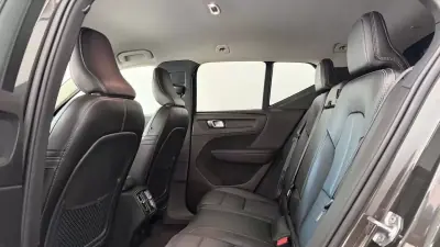 Volvo XC 40 2018 - 24990 EUR, 65080 km - 65080km - foto 28 de 30