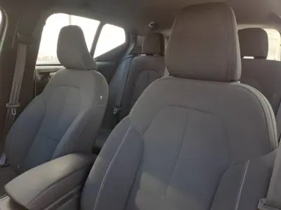 Volvo XC 40 2023 - 28500 EUR, 96000 km - AUTO.MOTO.pt - 96000km - foto 10 de 15