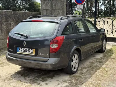 Renault Laguna 2001 - 2500 EUR, 85000 km - AUTO.MOTO.pt - 85000km - foto 3 de 11