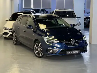 Renault Mégane Sport Tourer 2016 - 13990 EUR, 115000 km - AUTO.MOTO.pt - 115000km - foto 2 de 57