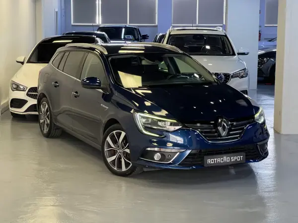 Renault Mégane Sport Tourer 2016 - 13990 EUR, 115000 km - AUTO.MOTO.pt - 115000km - foto 2 de 57