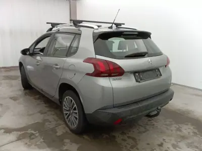 Peugeot 2008 2019 - 12450 EUR, 130085 km - AUTO.MOTO.pt - 130085km - foto 4 de 9