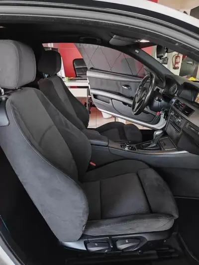 BMW 320 2012 - 18650 EUR, 179300 km - AUTO.MOTO.pt - 179300km - foto 18 de 35