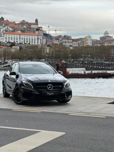 Mercedes-Benz GLA 45 AMG 2015 - 34900 EUR, 125000 km - AUTO.MOTO.pt - 125000km - foto 2 de 28