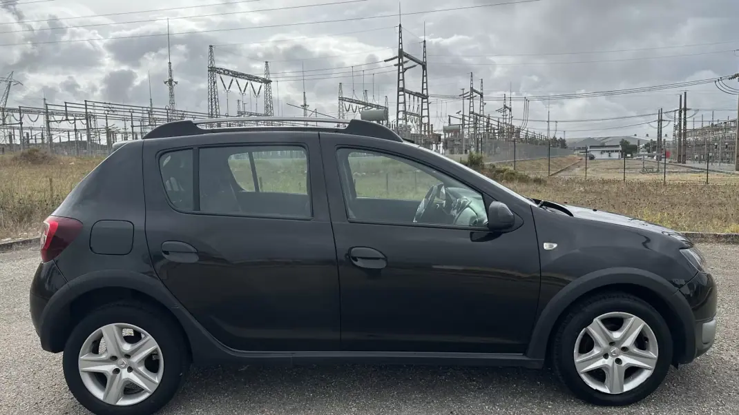 Dacia Sandero 2014 - 6900 EUR, 230000 km - 230000km - foto 6 de 22