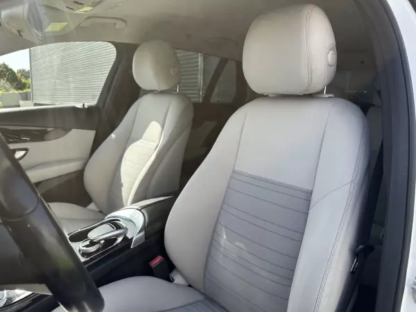 Mercedes-Benz C 180 2015 - 12900 EUR, 280000 km - AUTO.MOTO.pt - 280000km - foto 42 de 69