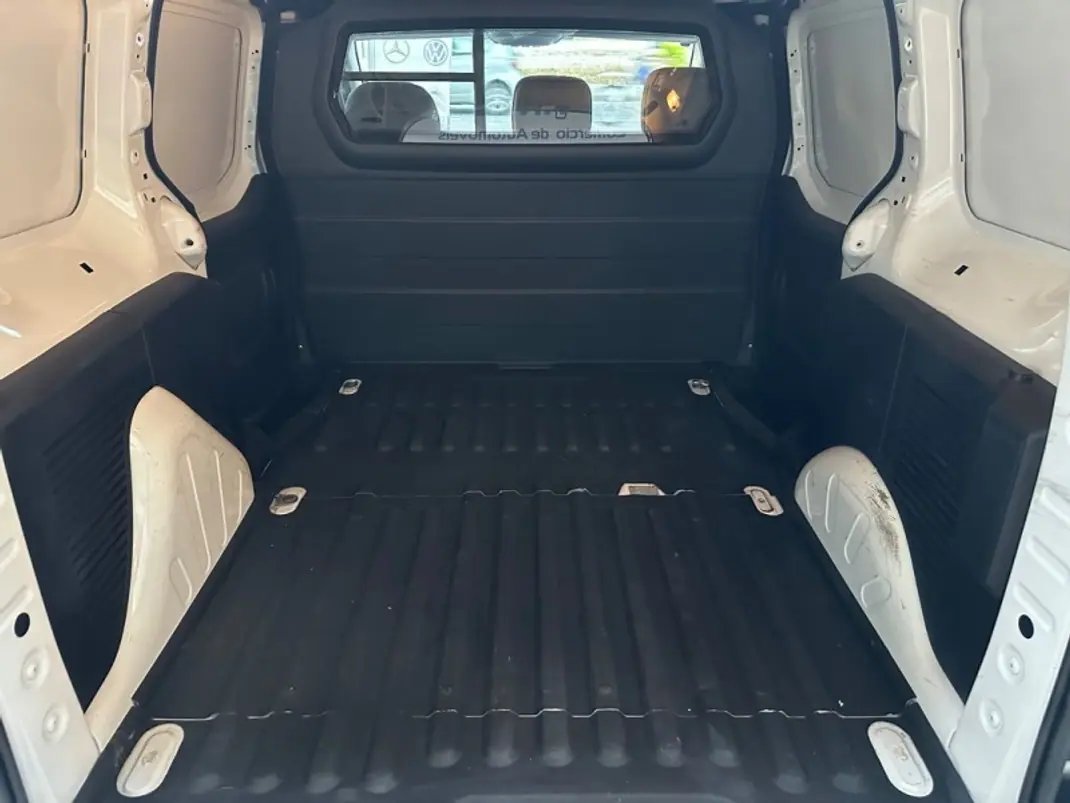 Citroën 1.6 HDI IVA Dedutível 2016 - 11500 EUR, 175000 km - AUTO.MOTO.pt - 175000km - foto 12 de 39