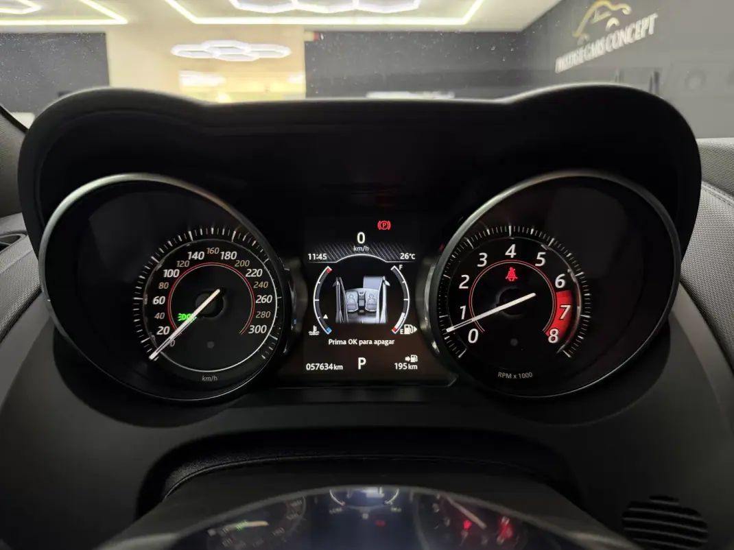 Jaguar F-Type 2018 - 48950 EUR, 57634 km - 57634km - foto 31 de 43