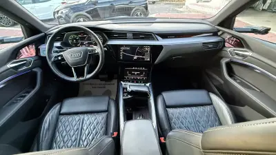 Audi e-tron Sportback 2022 - 39990 EUR, 82000 km - 82000km - foto 32 de 45