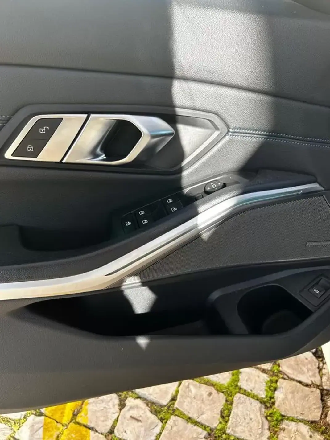 BMW 330 2019 - 30000 EUR, 206305 km - AUTO.MOTO.pt - 206305km - foto 20 de 43