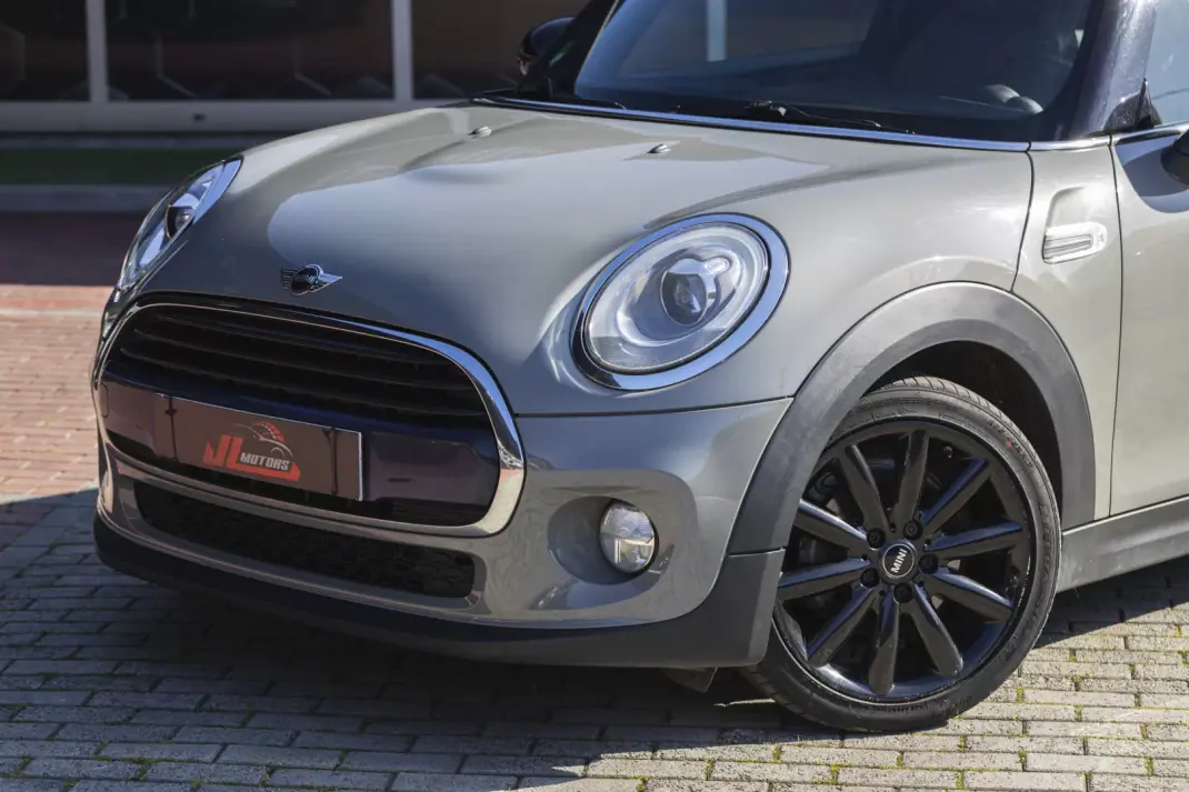 MINI 3 Portas 2017 - 13900 EUR, 237412 km - AUTO.MOTO.pt - 237412km - foto 9 de 32