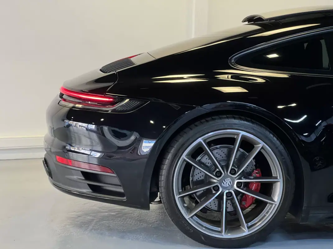 Porsche 992 2019 - 139990 EUR, 90000 km - AUTO.MOTO.pt - 90000km - foto 8 de 56