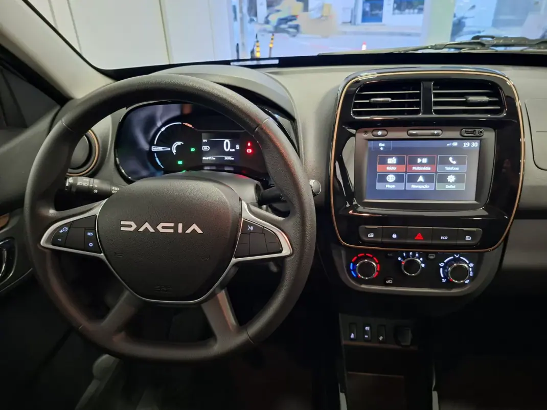 Dacia Spring 2024 - 15750 EUR, 24200 km - 24200km - foto 8 de 11