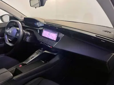 Peugeot 308 SW 2022 - 17950 EUR, 144000 km - AUTO.MOTO.pt - 144000km - foto 13 de 29