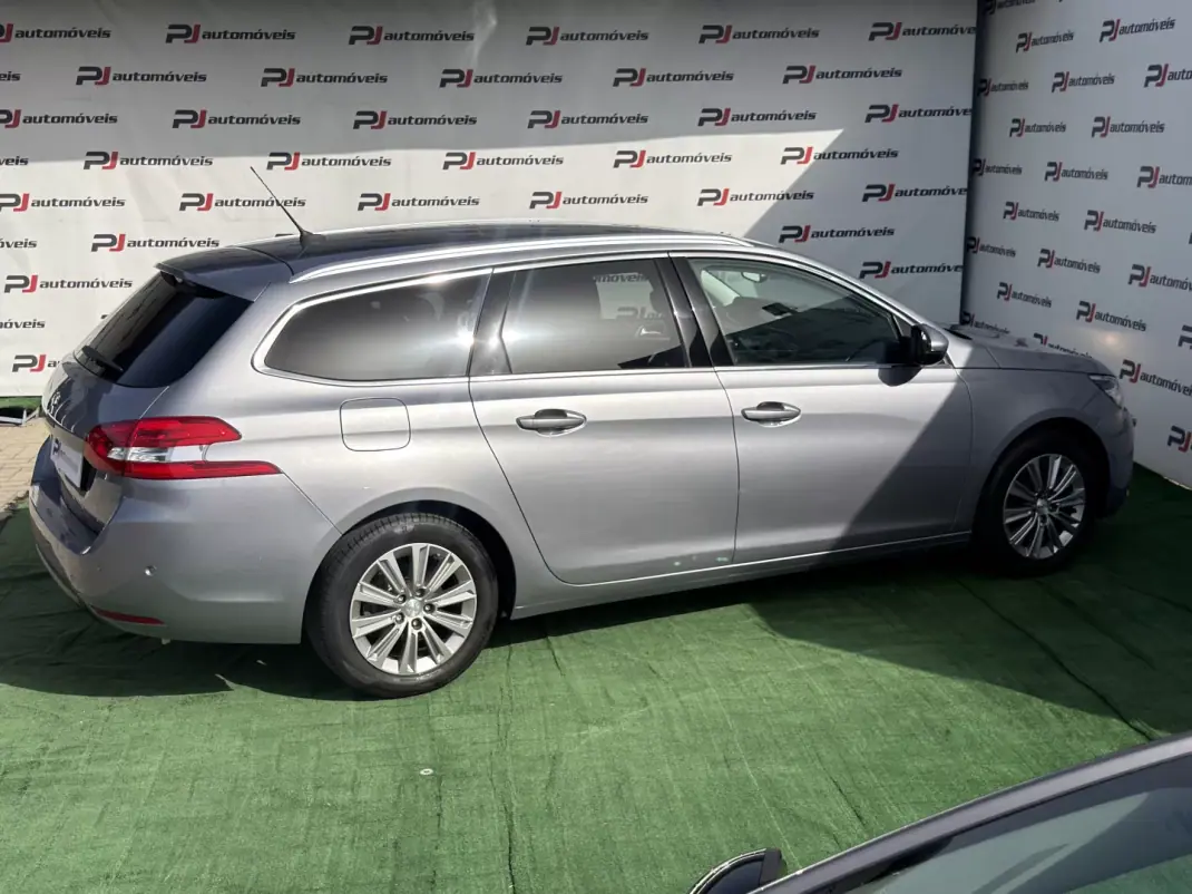 Peugeot 308 SW 2020 - 12990 EUR, 135191 km - AUTO.MOTO.pt - 135191km - foto 7 de 21