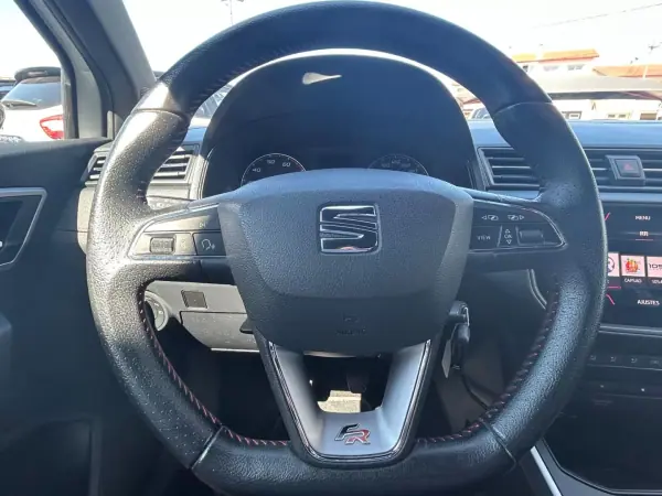 SEAT Arona 2020 - 14000 EUR, 152238 km - AUTO.MOTO.pt - 152238km - foto 17 de 22