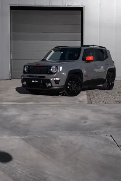 Jeep Renegade 2020 - 27500 EUR, 24000 km - AUTO.MOTO.pt - 24000km - foto 5 de 42