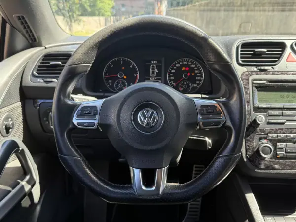 Volkswagen Scirocco 2010 - 11490 EUR, 199600 km - AUTO.MOTO.pt - 199600km - foto 11 de 12