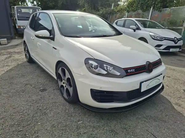 Volkswagen Golf 2.0 GTI DSG 2012 Petrol — 176 479 km Volkswagen Golf 2.0 GTI DSG 2012 Petrol