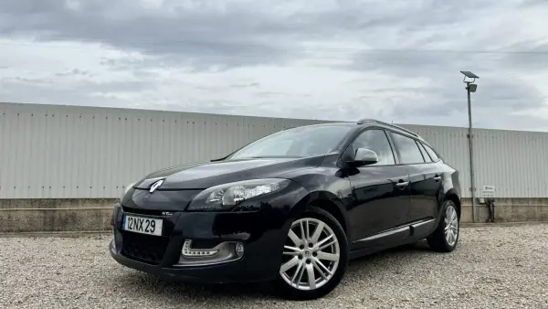 Renault Mégane Sport Tourer 2013 - 9950 EUR, 182000 km - AUTO.MOTO.pt - 182000km - foto 3 de 41