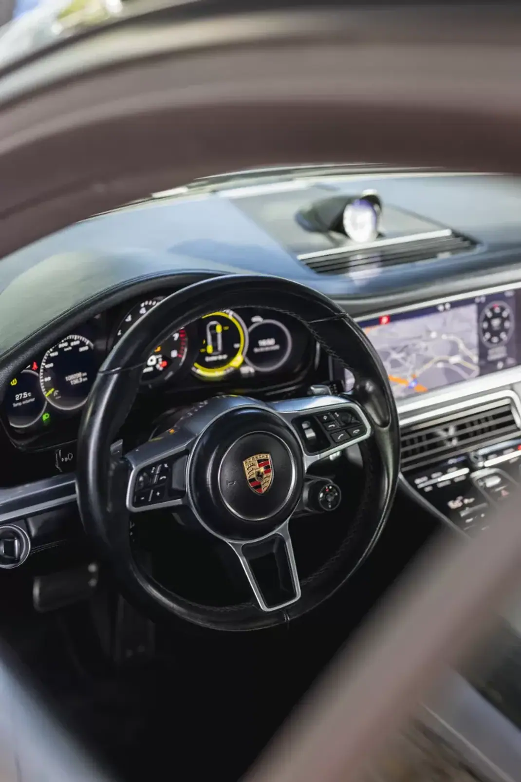 Porsche Panamera 2019 - 61900 EUR, 108300 km - 108300km - foto 16 de 46