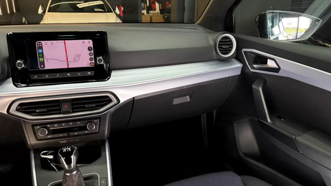 SEAT Arona 2023 - 16990 EUR, 30000 km - AUTO.MOTO.pt - 30000km - foto 23 de 42