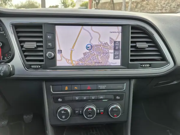 SEAT Leon 2019 - 15900 EUR, 90147 km - AUTO.MOTO.pt - 90147km - foto 13 de 23