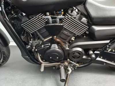 Harley-Davidson Dyna Glide Street Bob 2016 - 5950 EUR, 3000 km - AUTO.MOTO.pt - 3000km - foto 11 de 21