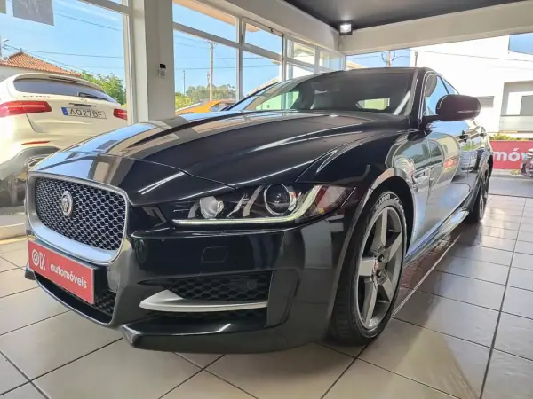 Jaguar XE 2017 - 14250 EUR, 243000 km - AUTO.MOTO.pt - 243000km - foto 5 de 34
