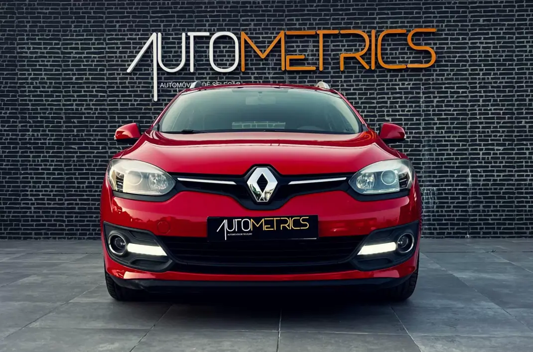 Renault Mégane Sport Tourer 2014 - 8750 EUR, 198000 km - AUTO.MOTO.pt - 198000km - foto 9 de 12