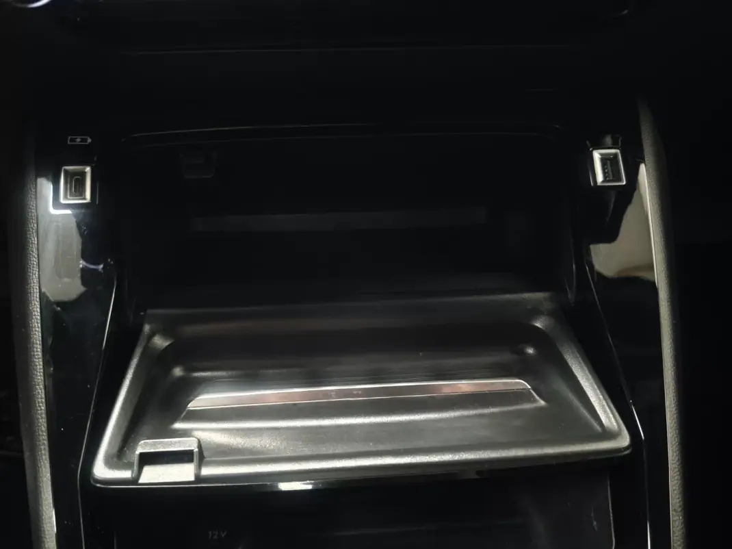 Peugeot 2008 2023 - 18450 EUR, 78833 km - AUTO.MOTO.pt - 78833km - foto 18 de 31