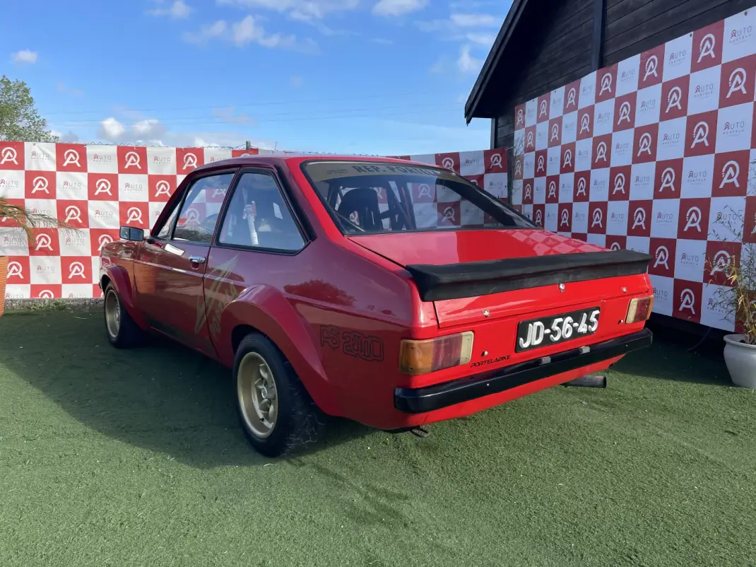 Ford Escort 1976 - 27990 EUR, 15686 km - AUTO.MOTO.pt - 15686km - foto 4 de 22
