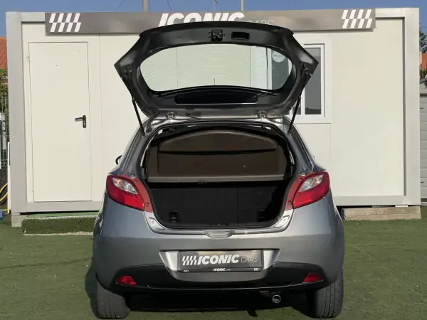 Mazda 2 2010 - 4990 EUR, 180500 km - AUTO.MOTO.pt - 180500km - foto 24 de 24