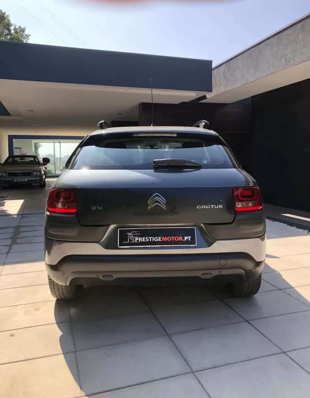 Citroën C4 Cactus 2014 - 9900 EUR, 167000 km - 167000km - foto 5 de 21