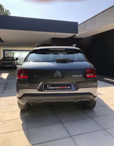 Citroën C4 Cactus 2014 - 9900 EUR, 167000 km - 167000km - foto 5 de 21