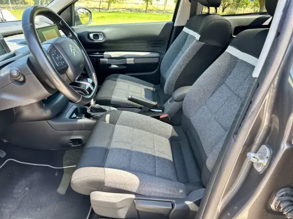 Citroën C4 Cactus 2019 - 12890 EUR, 119000 km - AUTO.MOTO.pt - 119000km - foto 18 de 41