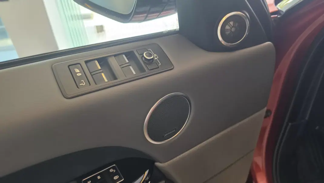 Land Rover Range Rover Sport 2013 - 34900 EUR, 120175 km - AUTO.MOTO.pt - 120175km - foto 46 de 72