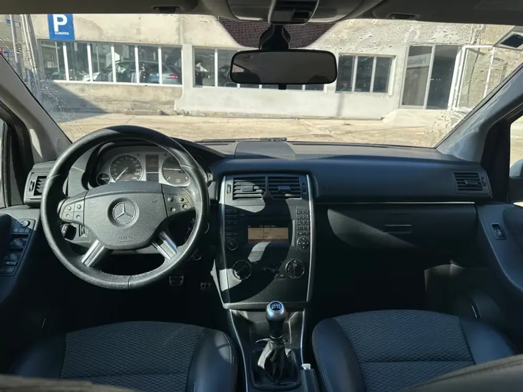 Mercedes-Benz B 200 2009 - 7500 EUR, 281813 km - 281813km - foto 10 de 19