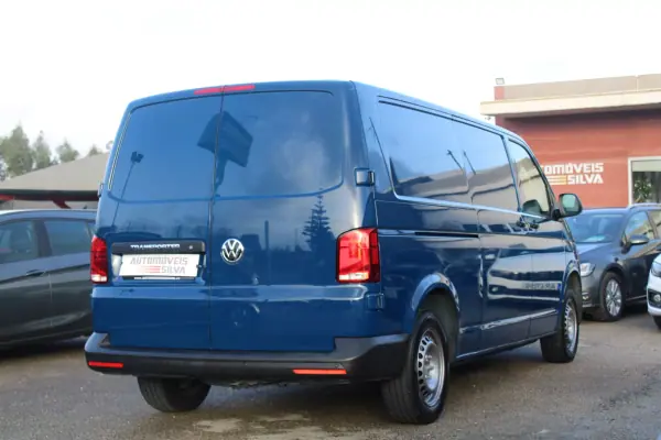 VW Transporter 2.0 TDI Confortline Extra 150Cv 2021 - 22990 EUR, 115000 km - AUTO.MOTO.pt - 115000km - foto 9 de 19